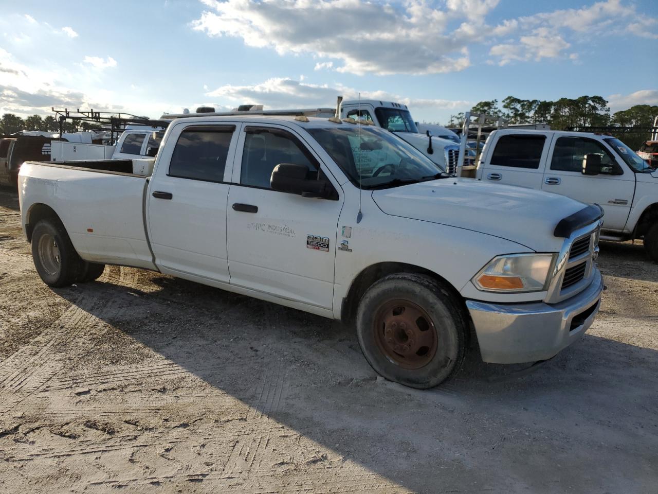 2012 Dodge Ram 3500 St VIN: 3C63DPGLXCG230386 Lot: 86325634