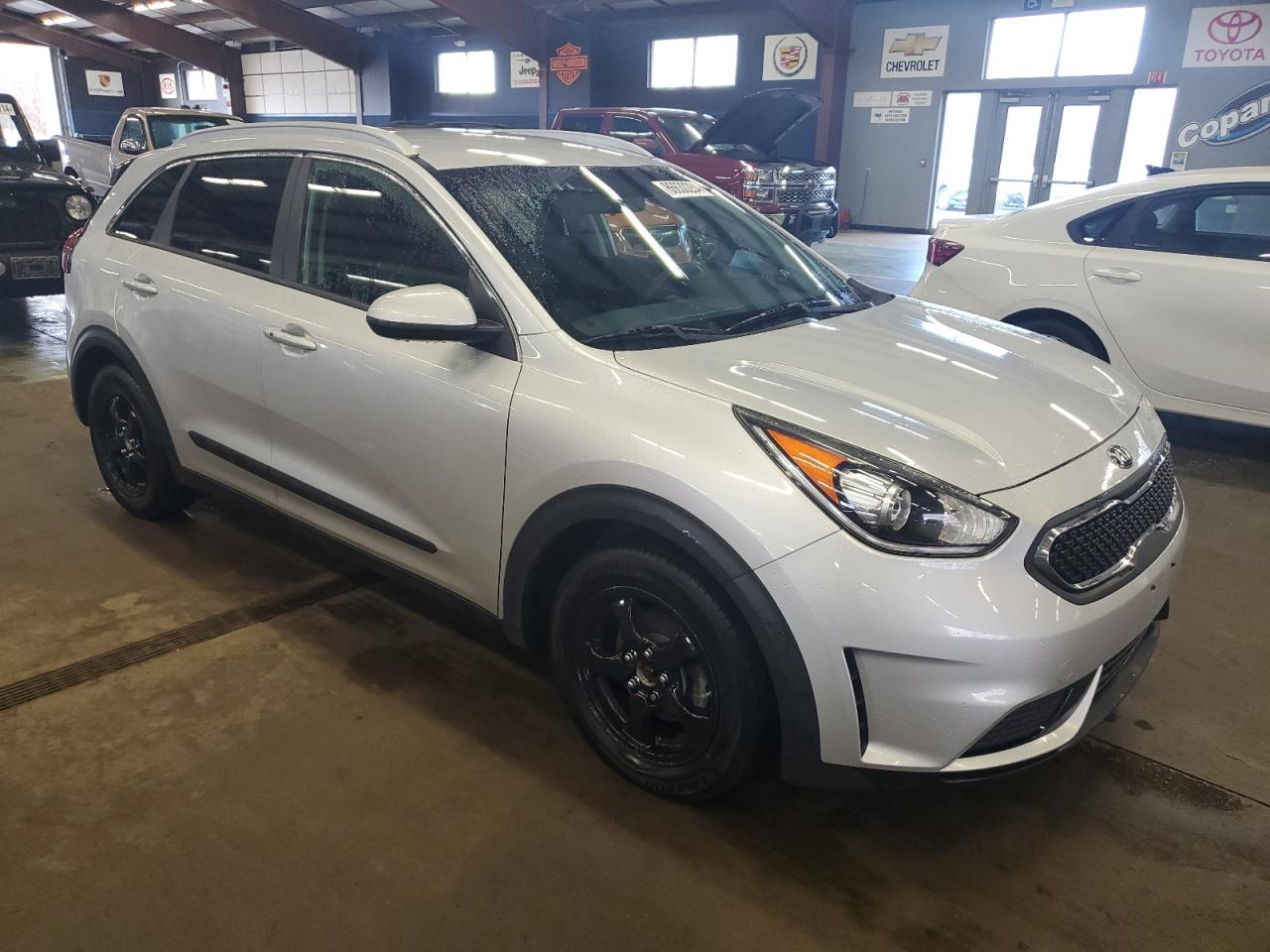 KNDCB3LC8H5054255 2017 Kia Niro Fe