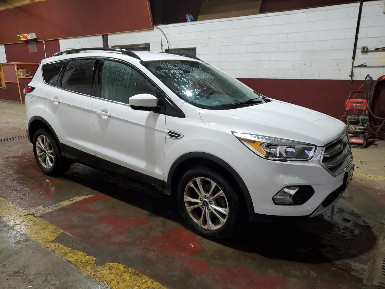 1FMCU0GD0JUC90501 2018 Ford Escape Se