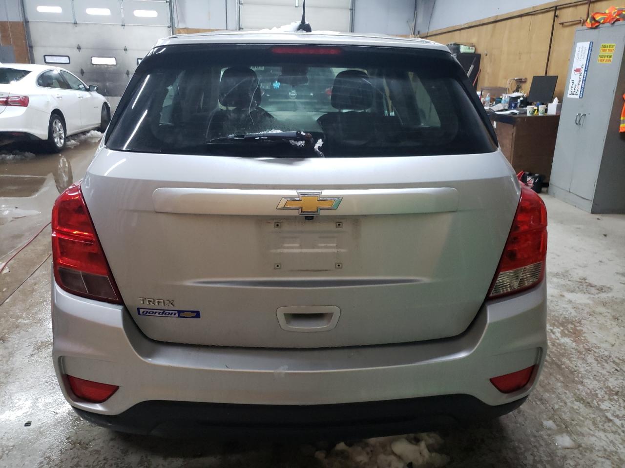 2018 Chevrolet Trax Ls VIN: 3GNCJKSB0JL318491 Lot: 82585084