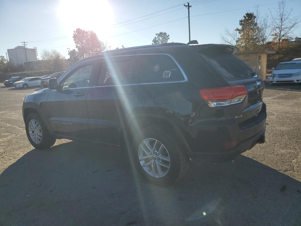 1C4RJFAGXHC782403 2017 Jeep Grand Cherokee Laredo