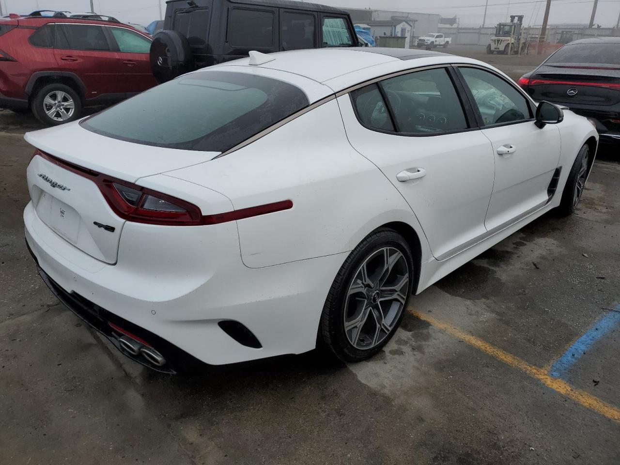 KNAE15LA8L6083745 2020 Kia Stinger