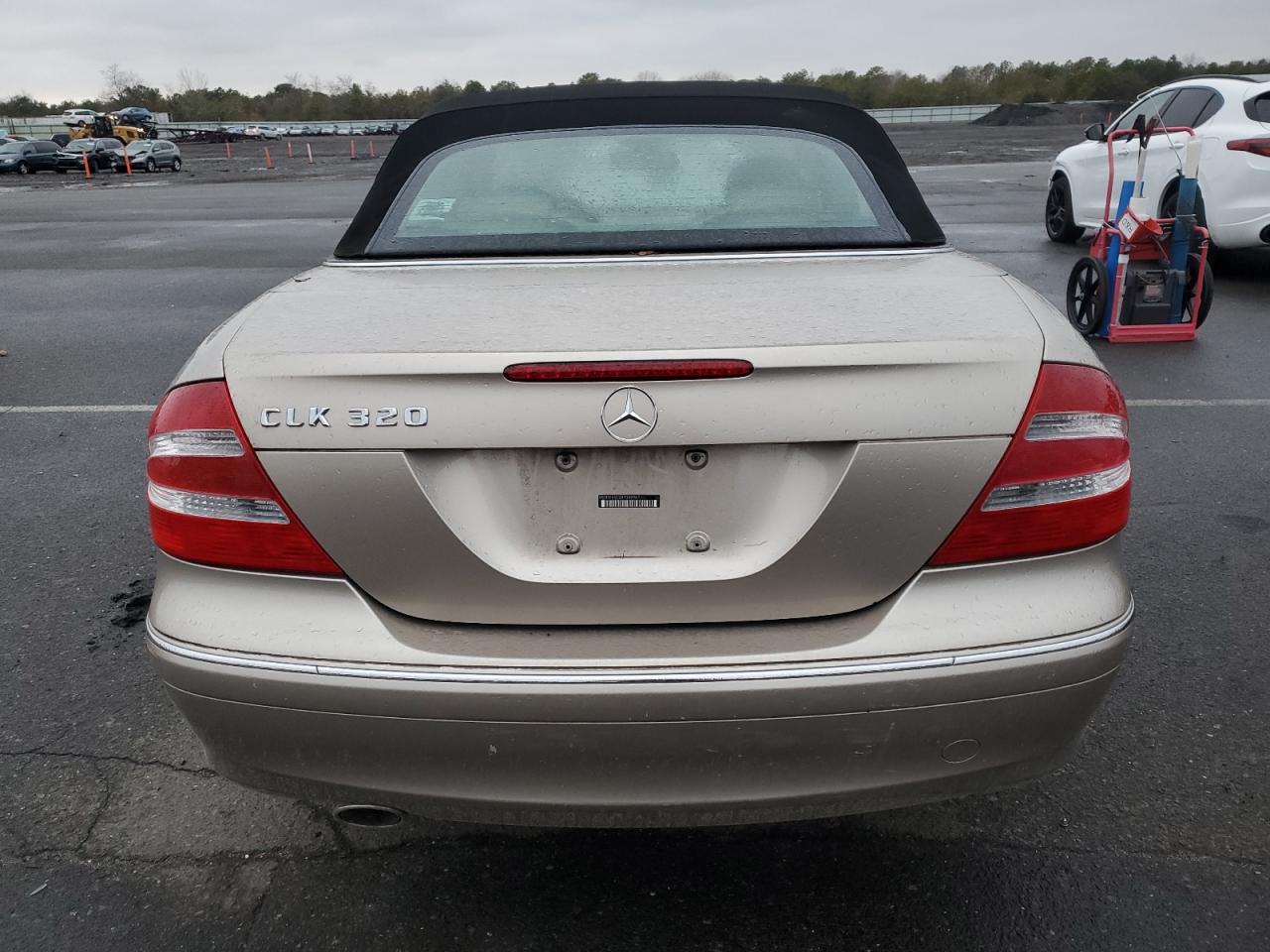 2004 Mercedes-Benz Clk 320 VIN: WDBTK65G24T009947 Lot: 85880954