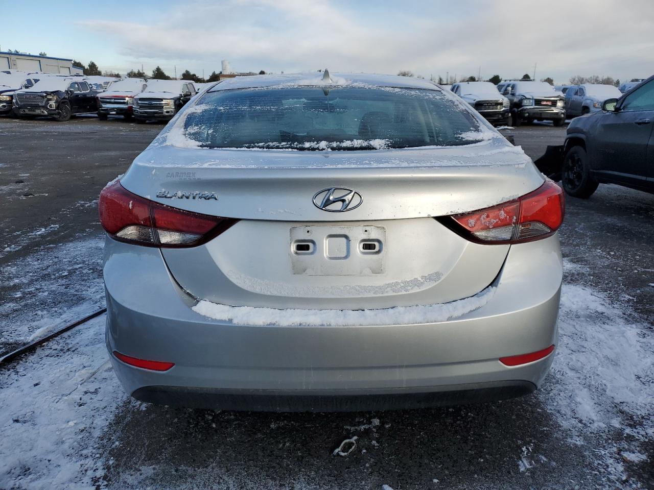 KMHDH4AE5FU323100 2015 Hyundai Elantra Se