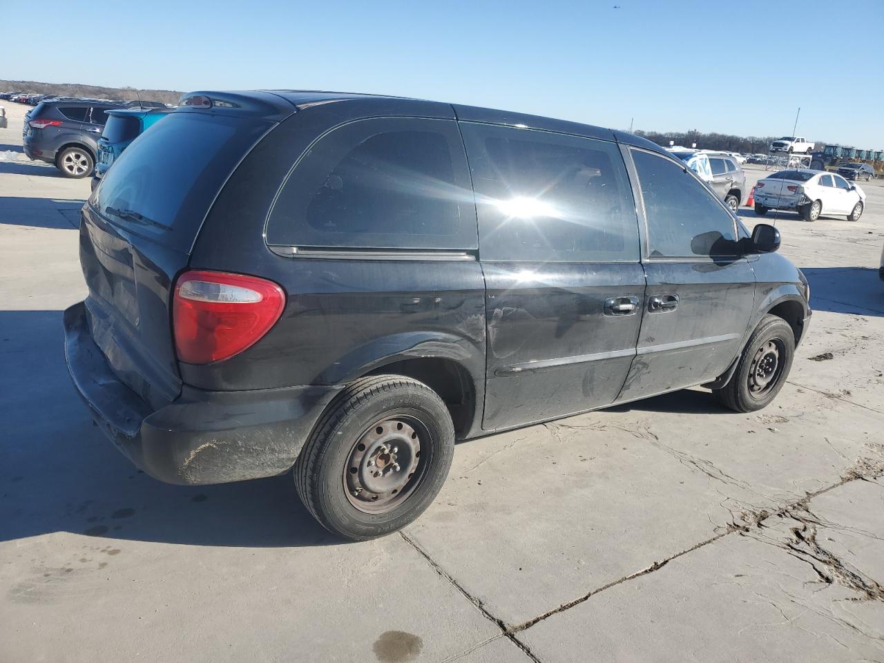 2001 Chrysler Voyager VIN: 1C4GJ25B31B211779 Lot: 84734614