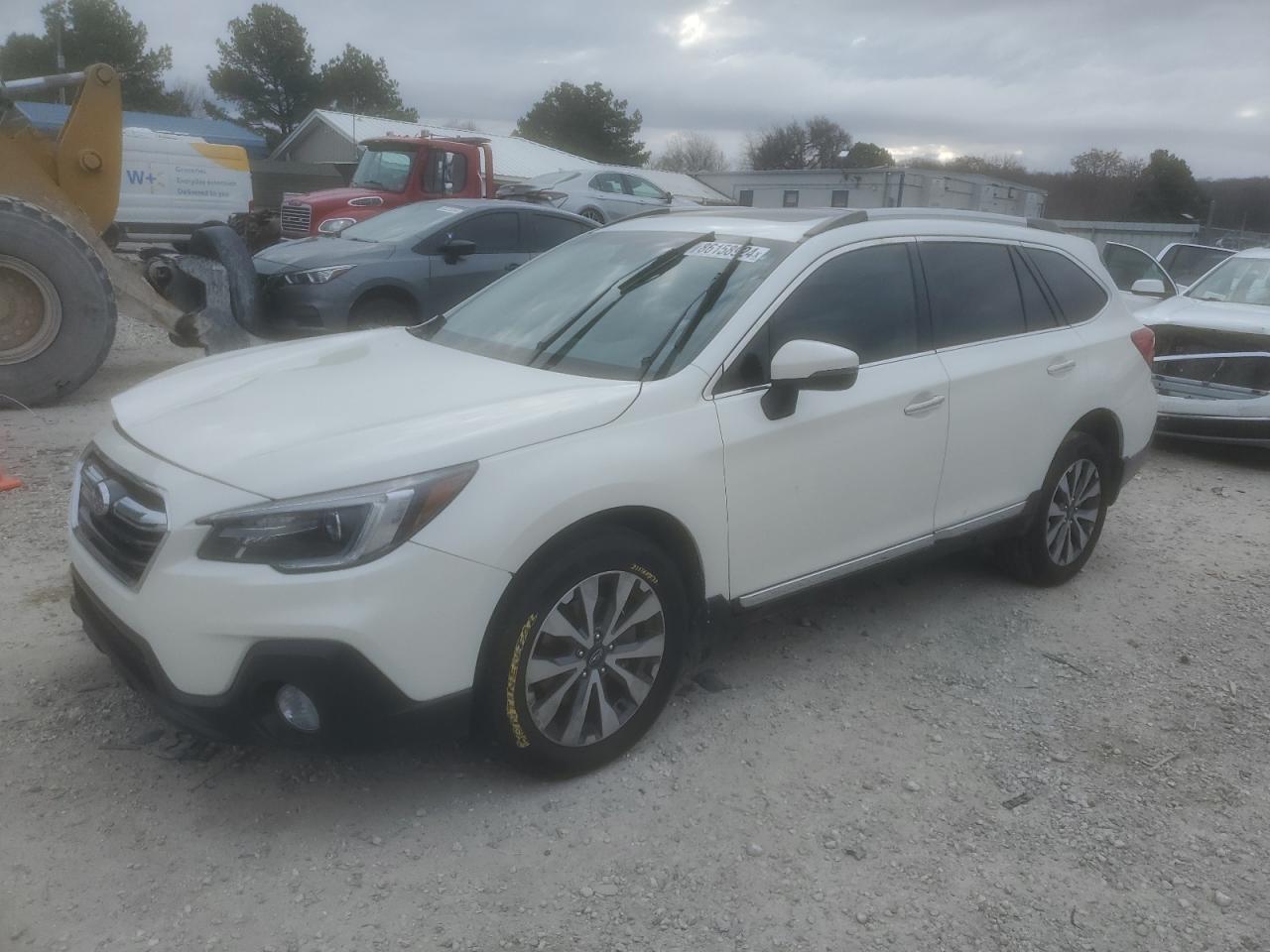 2018 Subaru Outback Touring VIN: 4S4BSATC2J3344293 Lot: 86158924