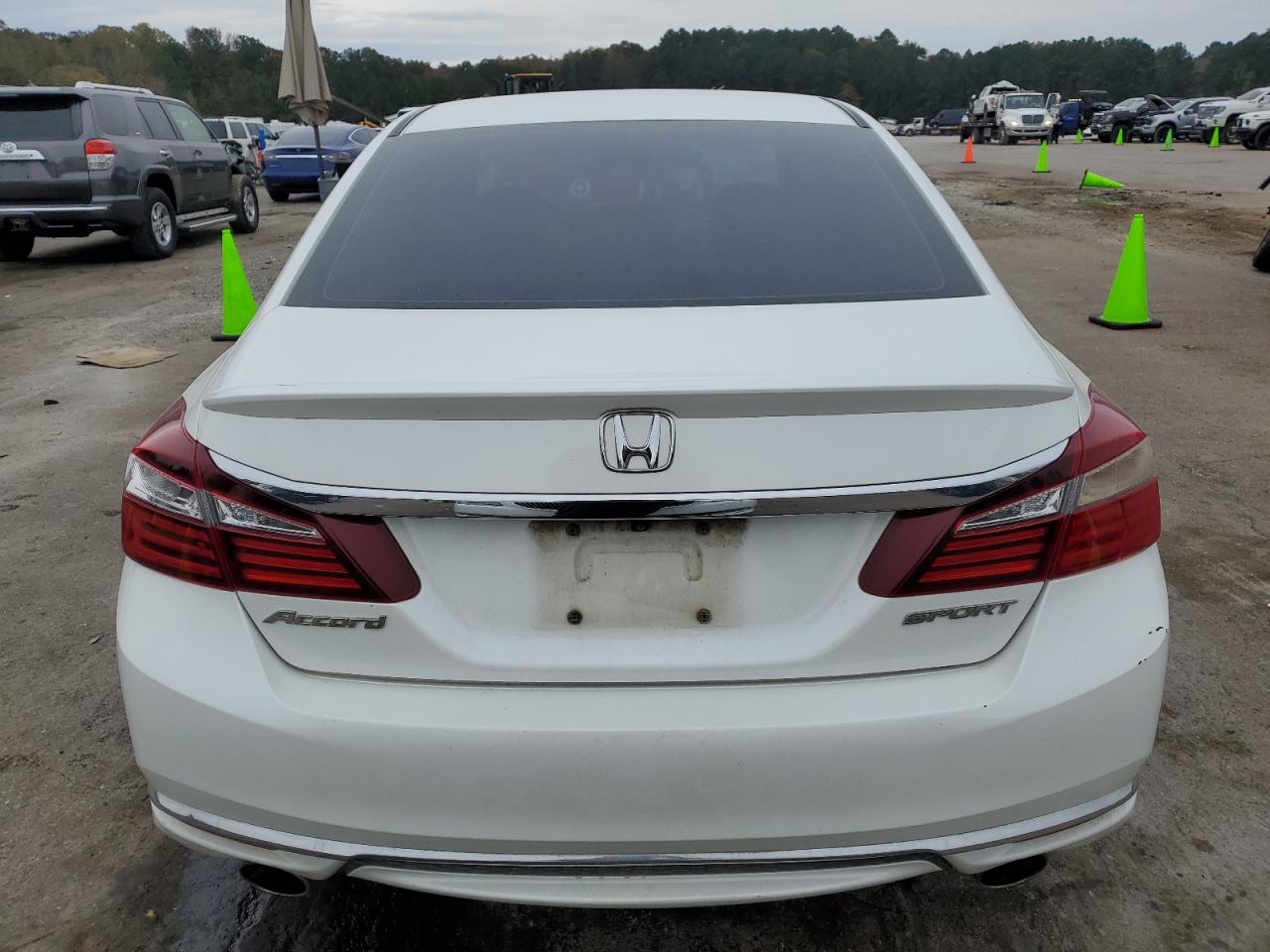 1HGCR2F56HA239237 2017 Honda Accord Sport