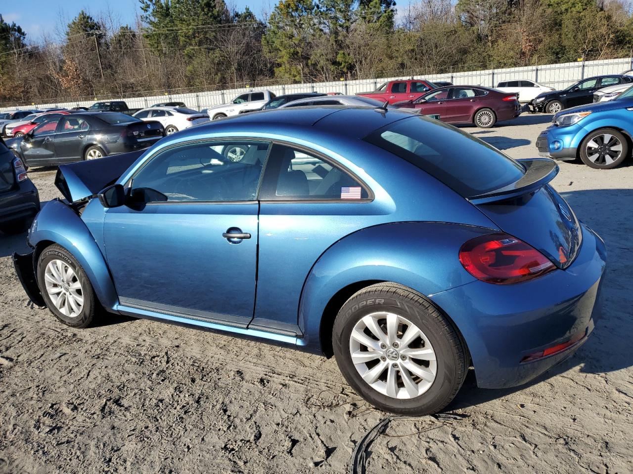 2017 Volkswagen Beetle 1.8T VIN: 3VWF17AT6HM615876 Lot: 86504314