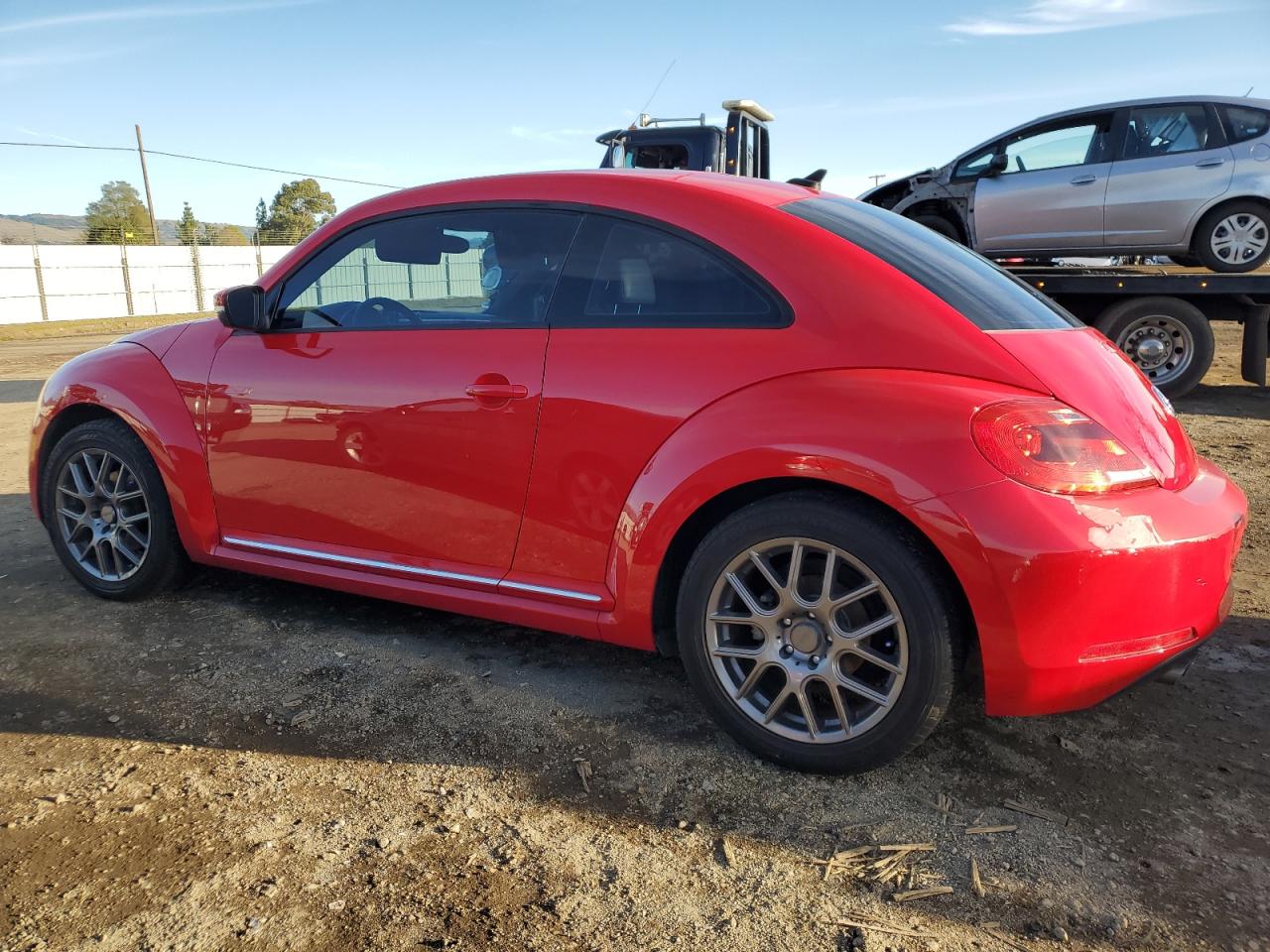 2015 Volkswagen Beetle 1.8T VIN: 3VWJ07AT3FM638087 Lot: 86747074