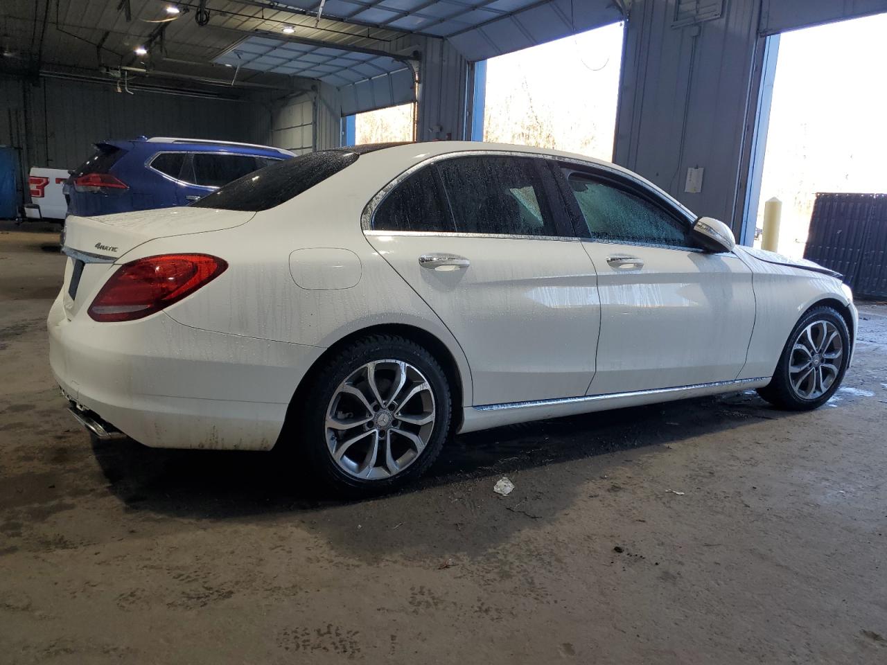 2015 Mercedes-Benz C 300 4Matic VIN: 55SWF4KB9FU088490 Lot: 83332634