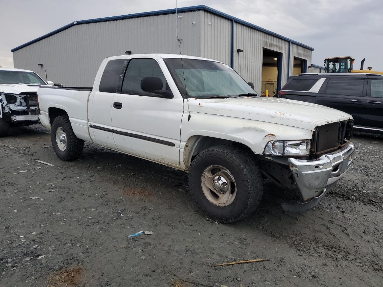 2000 Dodge Ram 1500 VIN: 3B7HC13Z1YM227751 Lot: 84151464