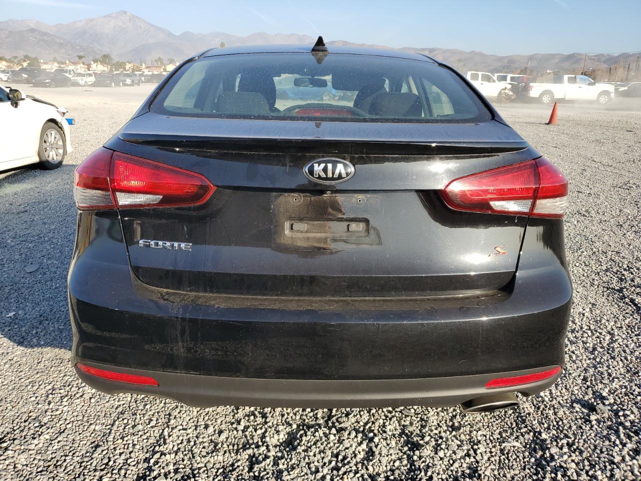 2018 Kia Forte Lx VIN: 3KPFL4A77JE170837 Lot: 87048614