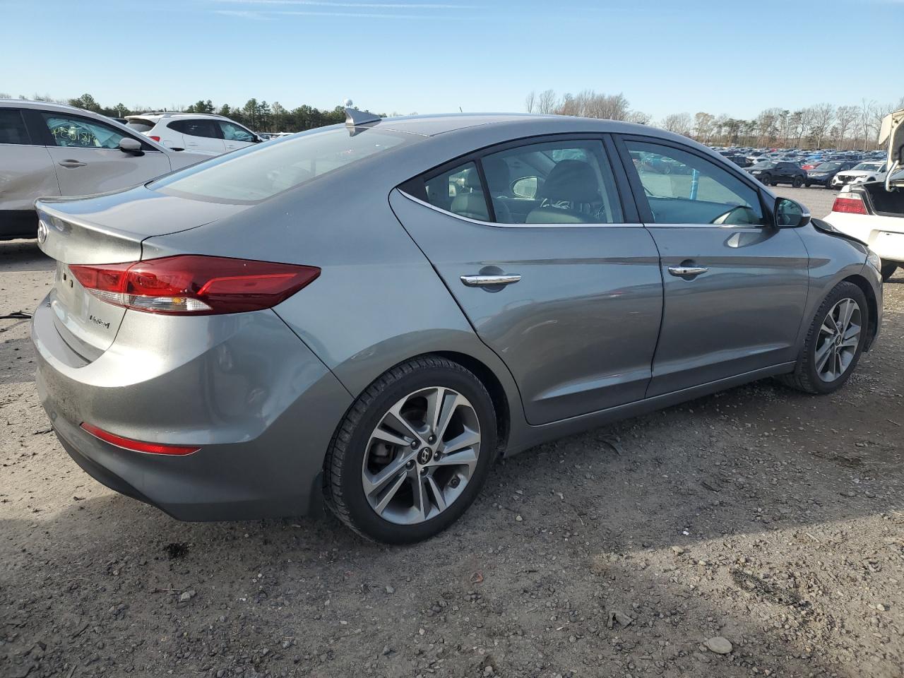 KMHD84LF5HU298580 2017 Hyundai Elantra Se