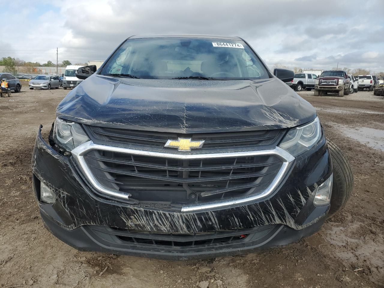 2GNAXKEX2J6203084 2018 Chevrolet Equinox Lt