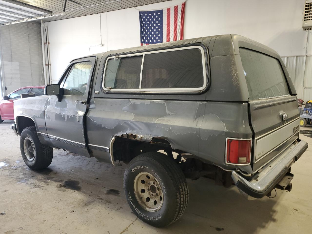 1990 Chevrolet Blazer V10 VIN: 1GNEV18K0LF158897 Lot: 83863844