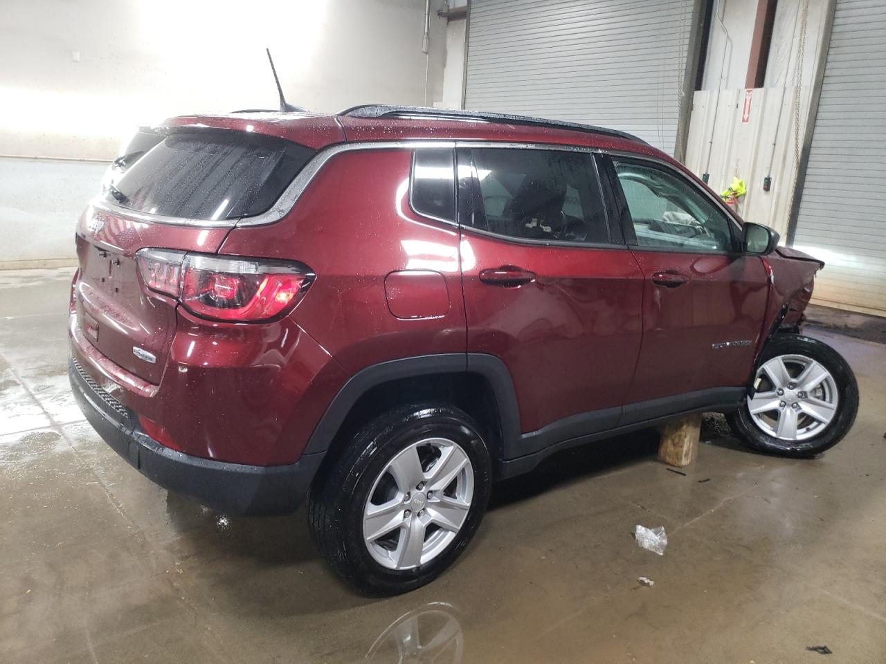 2022 Jeep Compass Latitude VIN: 3C4NJDBB7NT230704 Lot: 83385384