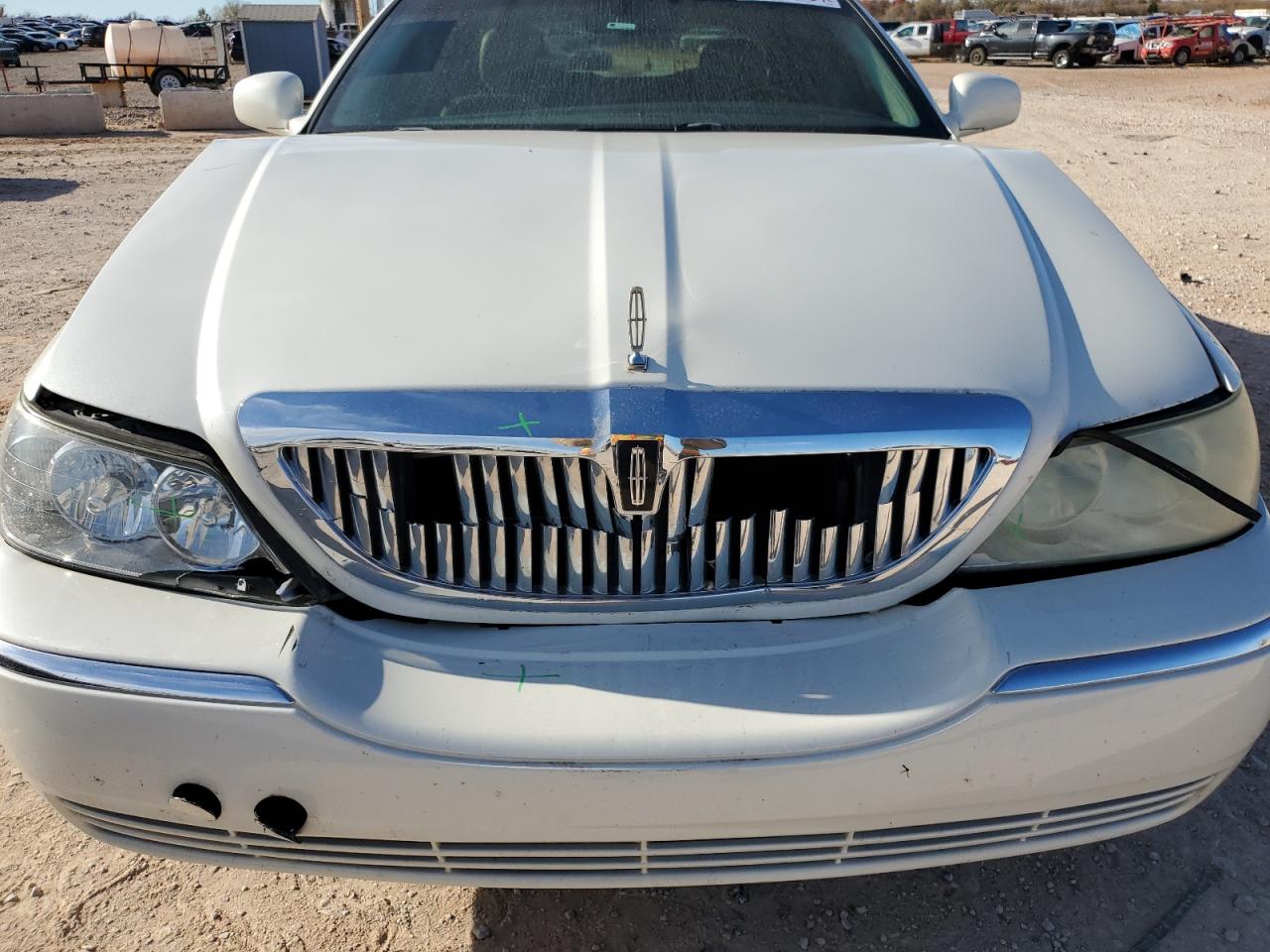 1LNHM82V56Y645540 2006 Lincoln Town Car Signature Limited