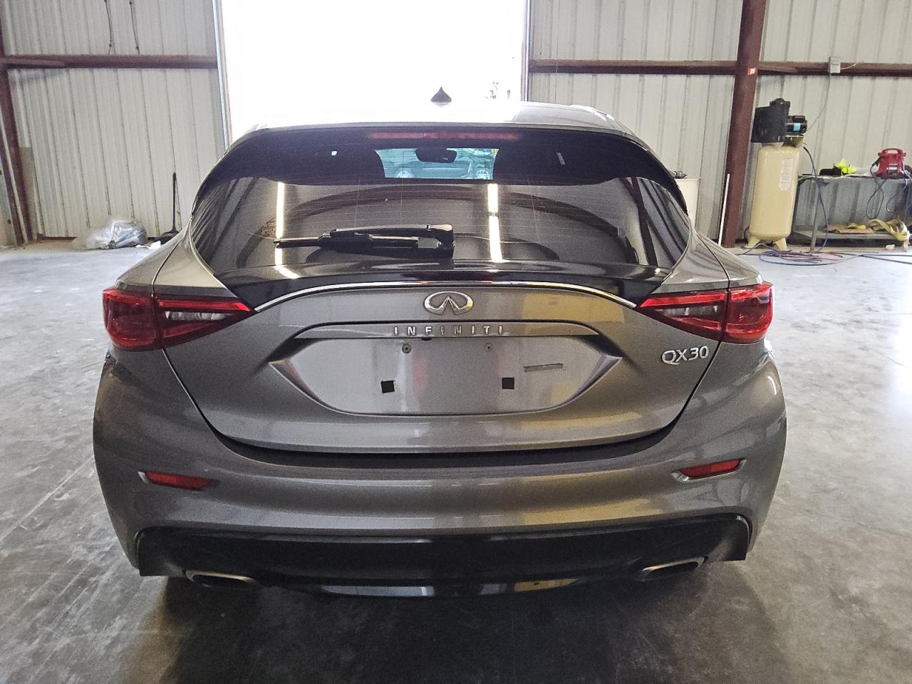 2017 Infiniti Qx30 Base VIN: SJKCH5CP2HA023598 Lot: 83319314