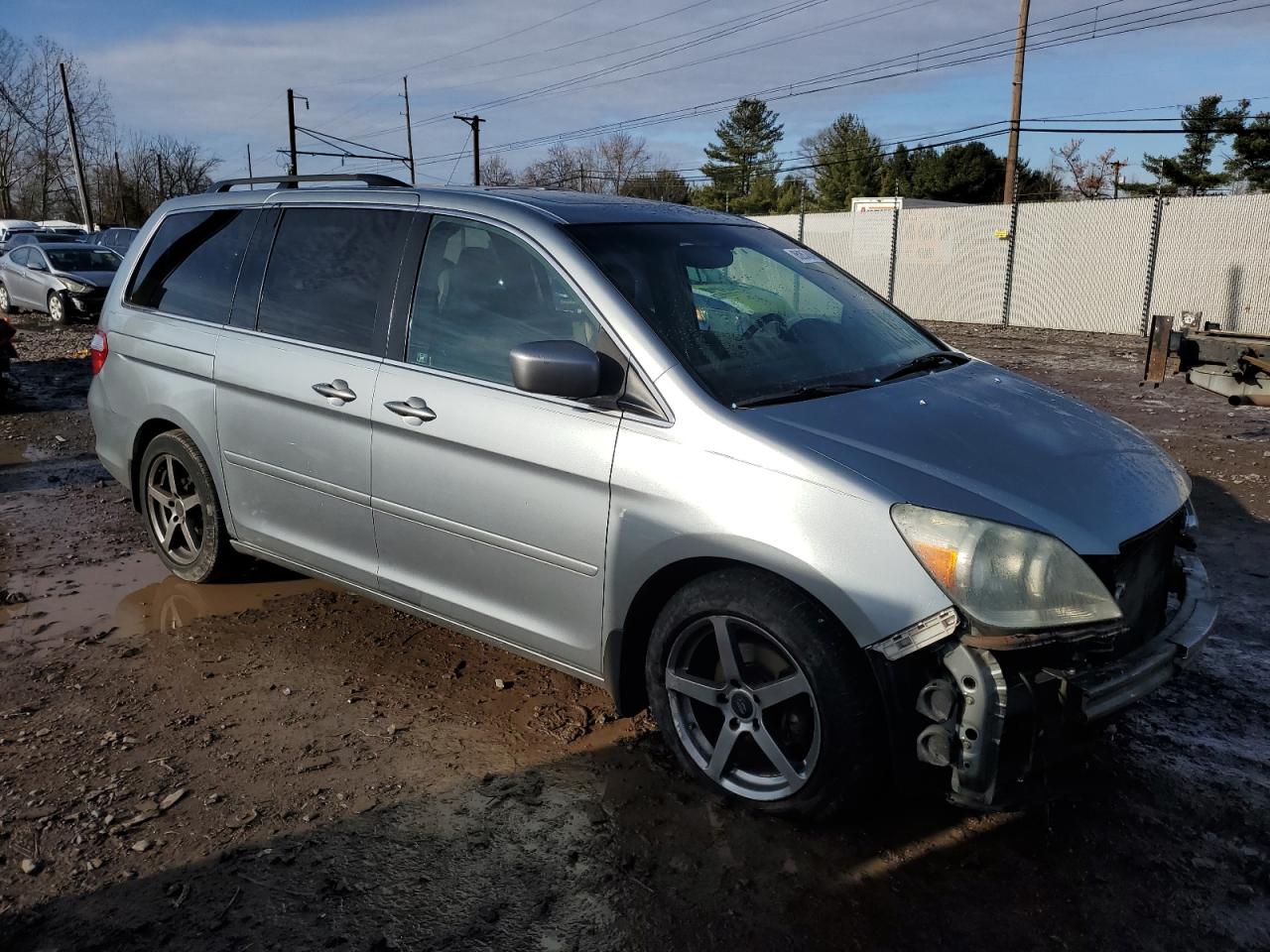 2005 Honda Odyssey Touring VIN: 5FNRL38825B024108 Lot: 85207384