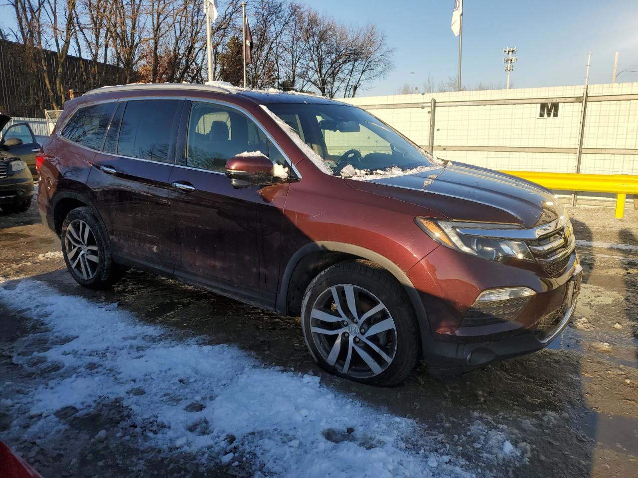 2017 Honda Pilot Touring VIN: 5FNYF6H95HB034696 Lot: 86540984