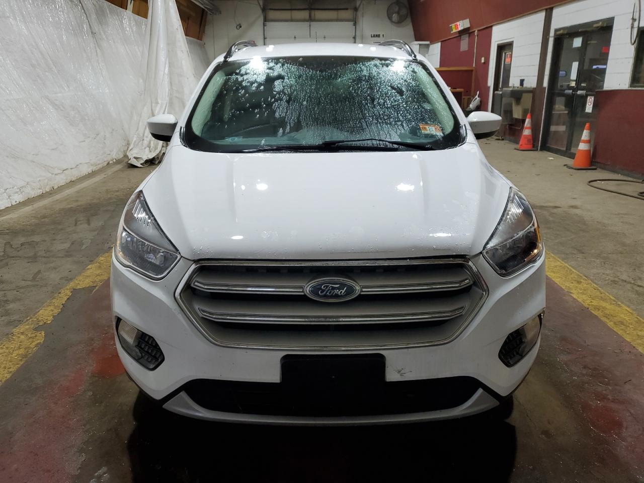 1FMCU0GD0JUC90501 2018 Ford Escape Se