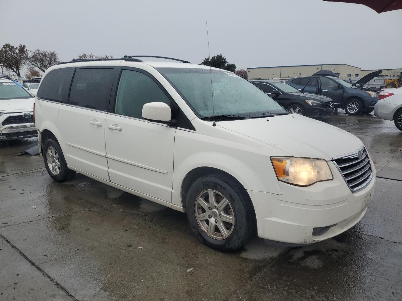 2008 Chrysler Town & Country Touring VIN: 2A8HR54P88R664053 Lot: 84733984