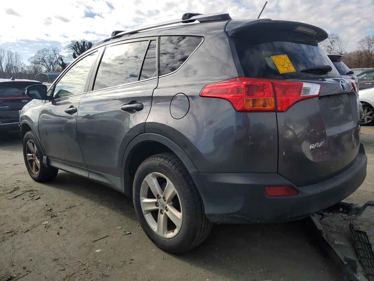 JTMWFREV8D5010995 2013 Toyota Rav4 Xle