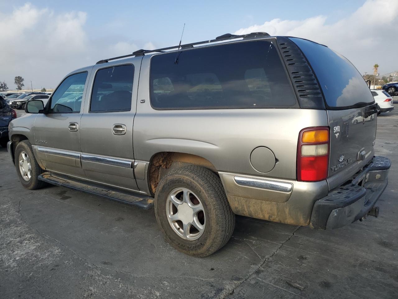 2002 GMC Yukon Xl C1500 VIN: 1GKEC16T72J100344 Lot: 86619264