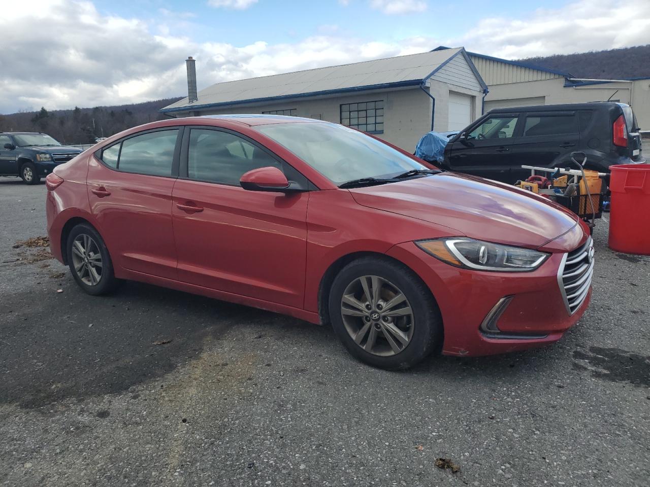 5NPD84LF9HH175301 2017 Hyundai Elantra Se