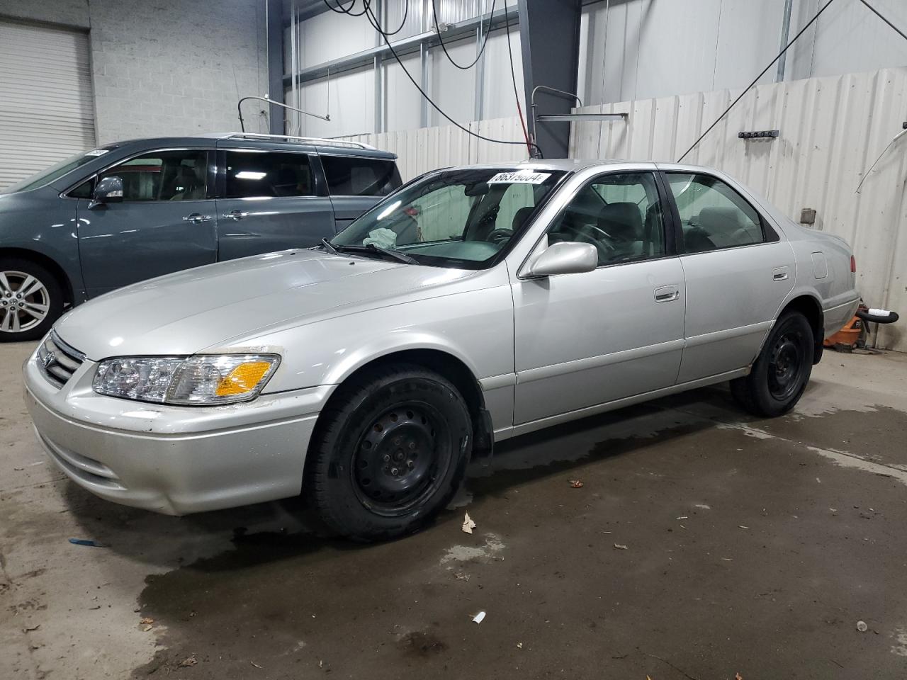 4T1BF22K21U960377 2001 Toyota Camry Le