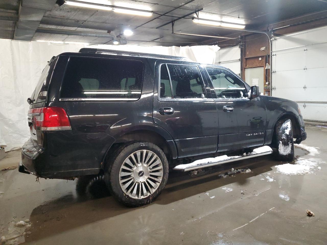 5LMJJ2JT7FEJ07525 2015 Lincoln Navigator