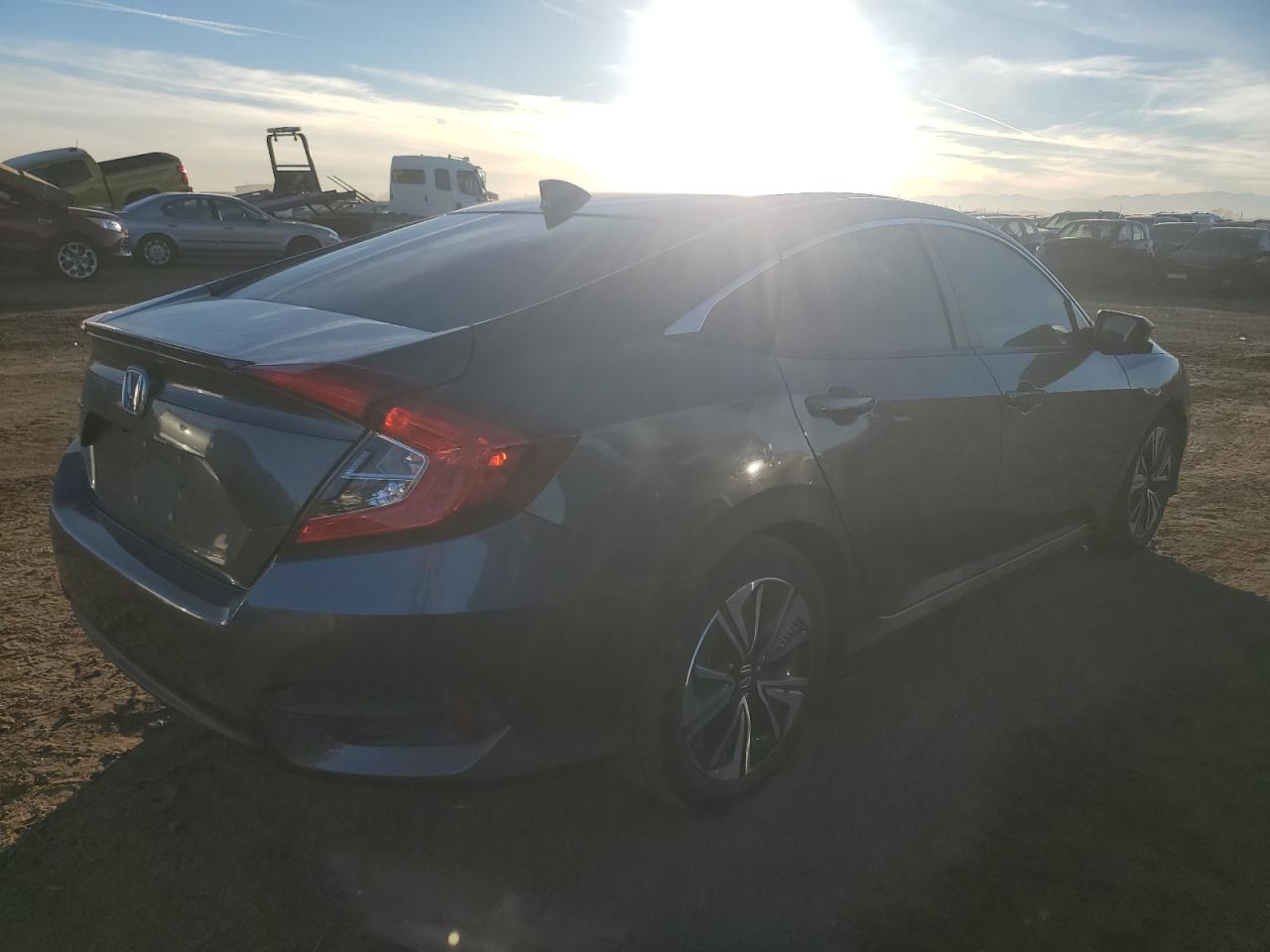 2018 Honda Civic Ex VIN: JHMFC1F30JX026792 Lot: 83546454