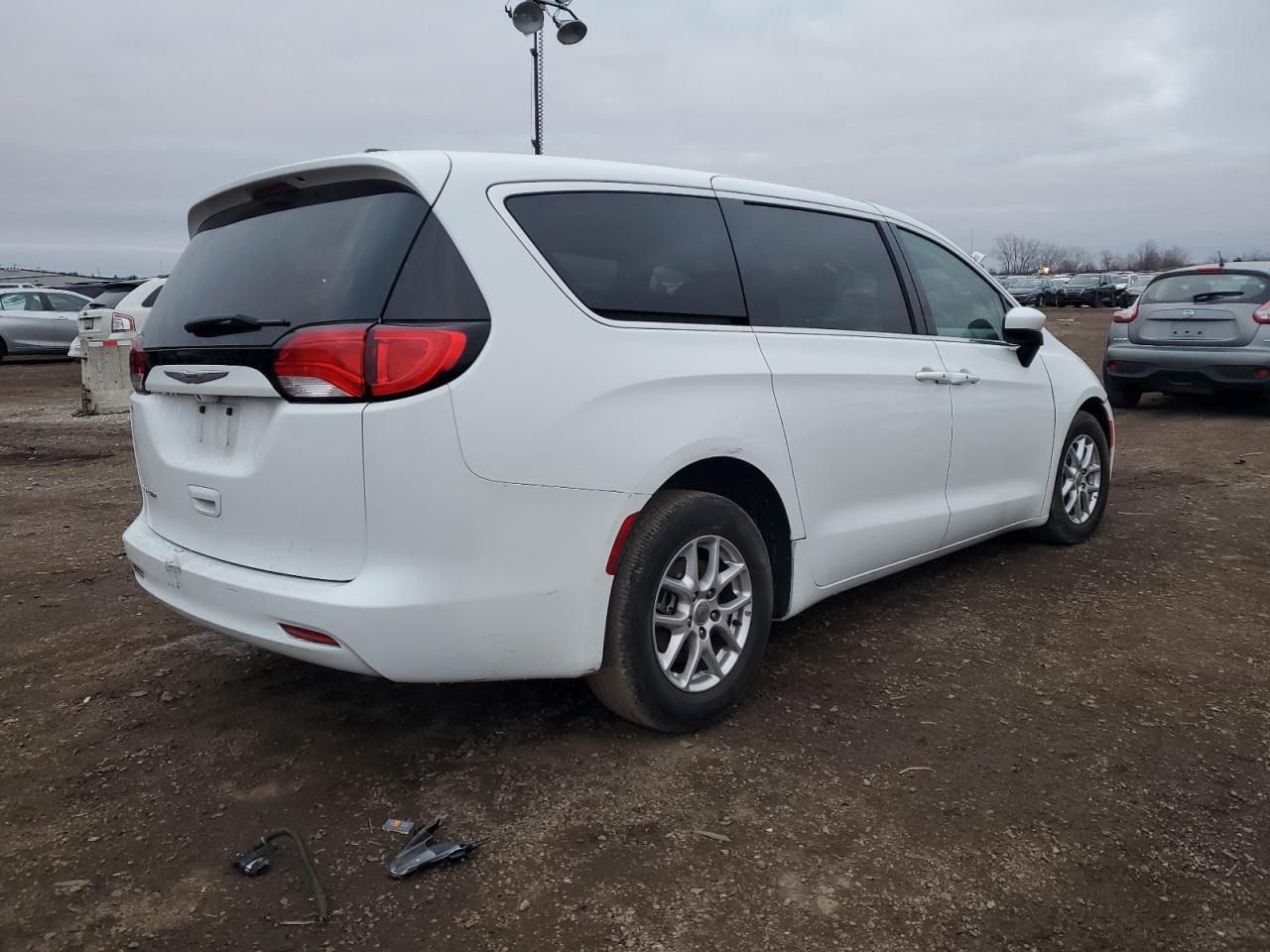 2022 Chrysler Voyager Lx VIN: 2C4RC1CG1NR105463 Lot: 85170134