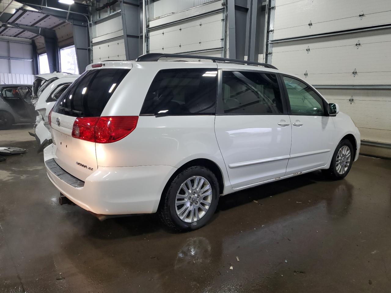 2008 Toyota Sienna Xle VIN: 5TDZK22C28S117124 Lot: 86864914