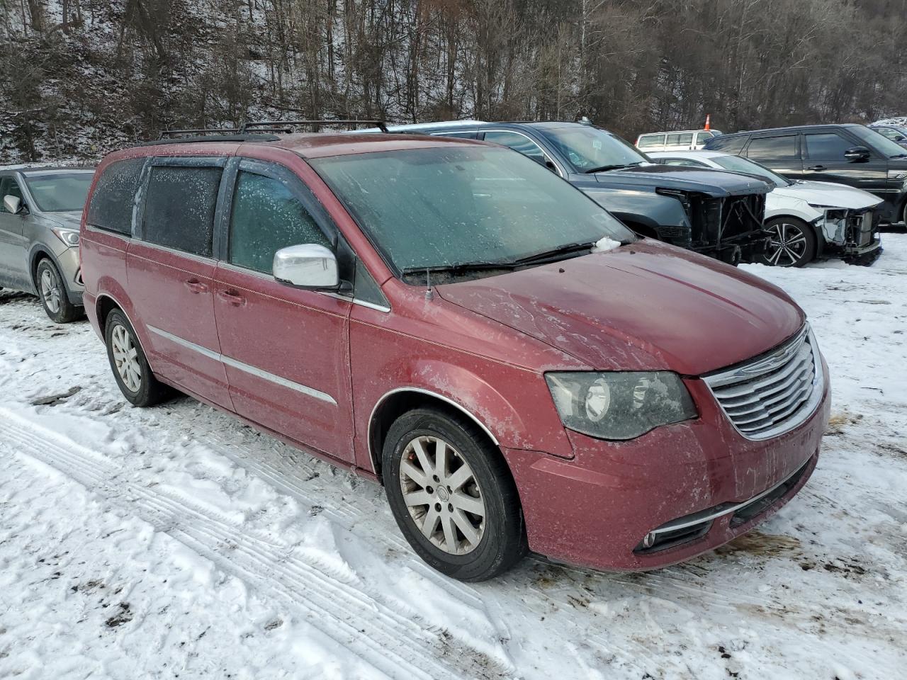 2A4RR8DG8BR683958 2011 Chrysler Town & Country Touring L