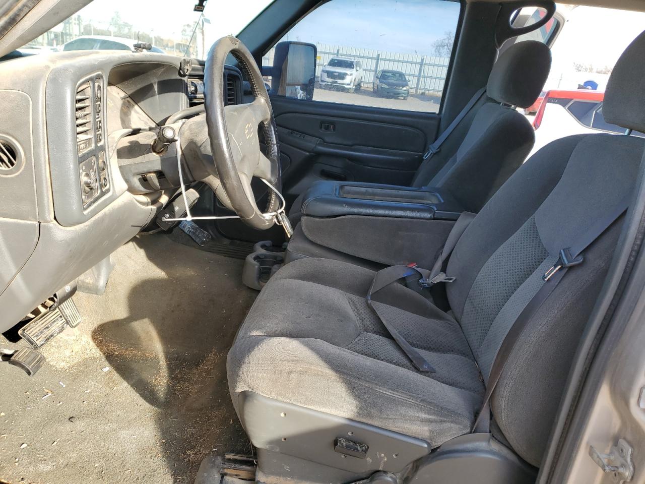 2005 Chevrolet Silverado K1500 VIN: 2GCEK13TX51251860 Lot: 84474464