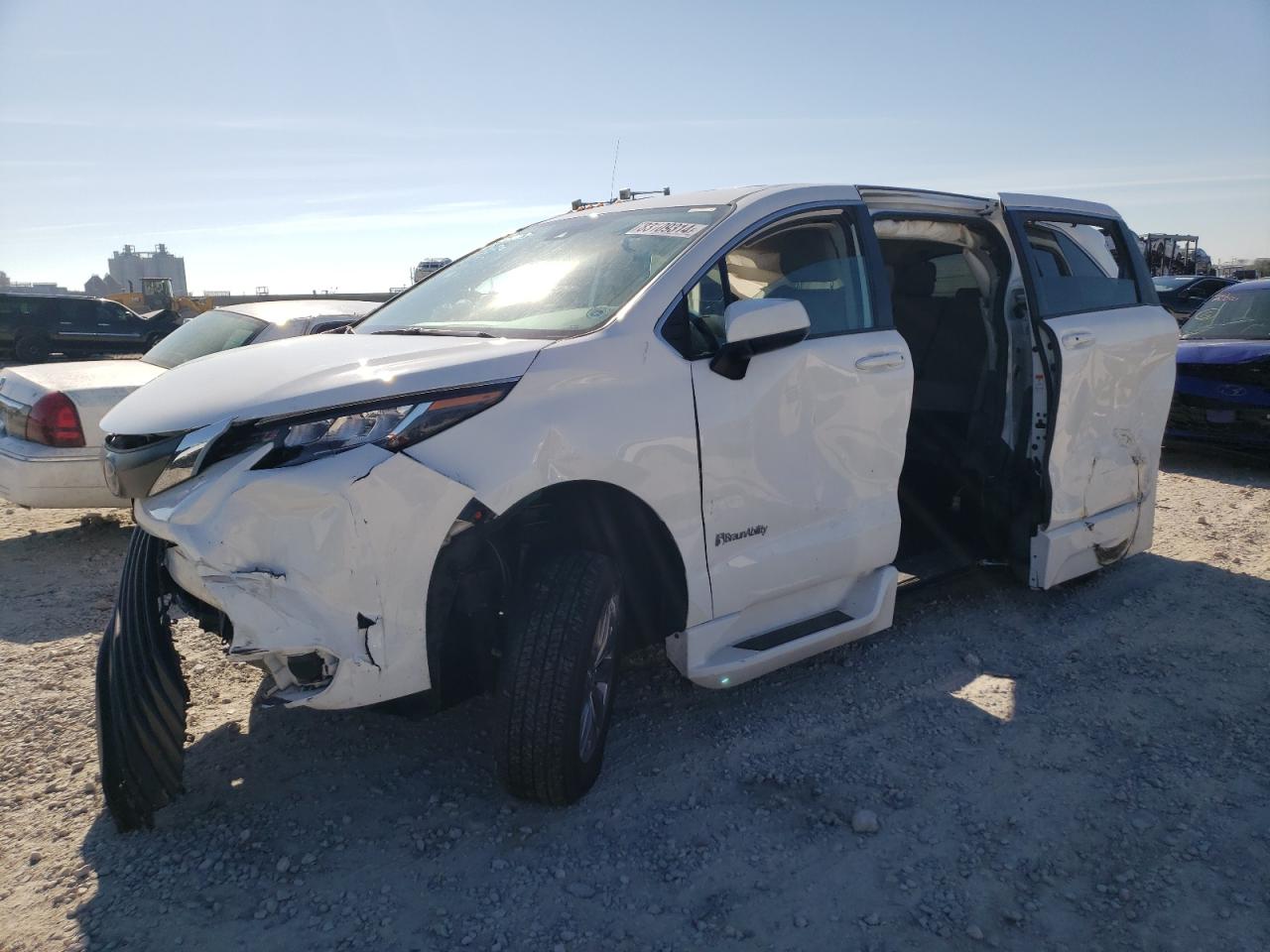 5TDKRKEC4NS105190 2022 Toyota Sienna Le