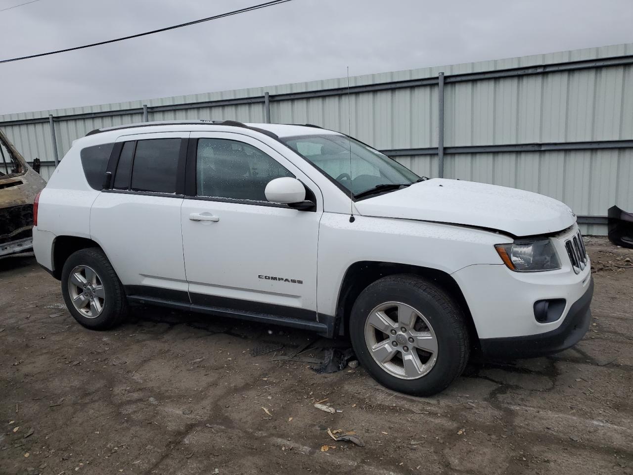 2016 Jeep Compass Latitude VIN: 1C4NJCEAXGD666176 Lot: 83865494