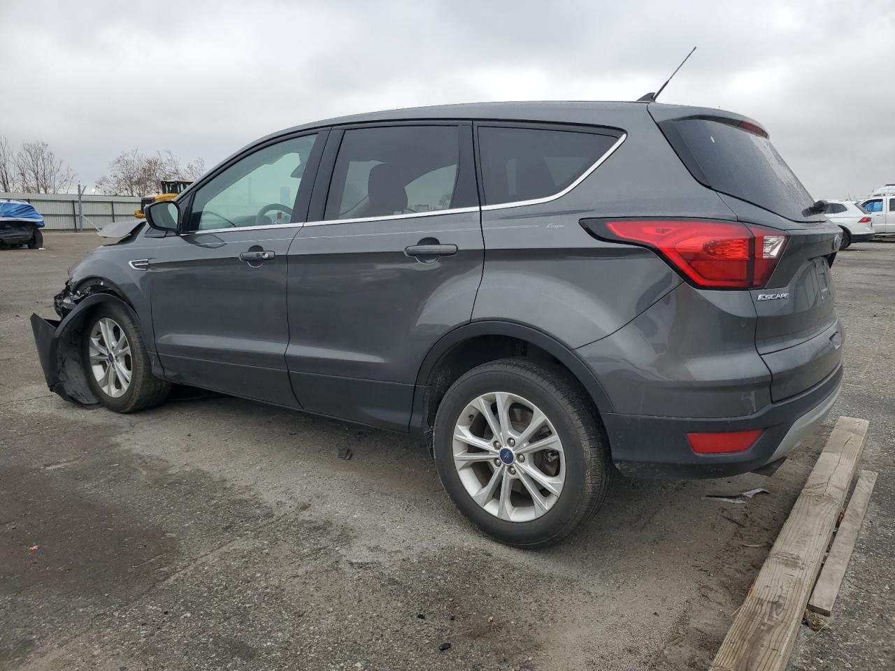 1FMCU0GD3KUB95710 2019 Ford Escape Se