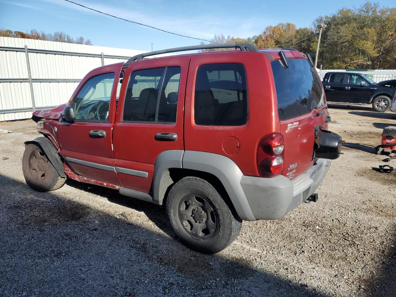 2005 Jeep Liberty Sport VIN: 1J4GL48K95W686718 Lot: 83105654