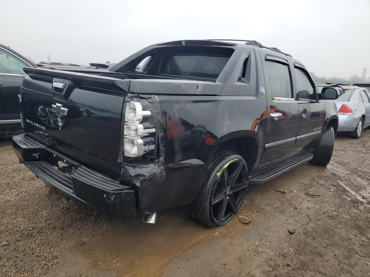 2013 Chevrolet Avalanche Ltz VIN: 3GNTKGE71DG142839 Lot: 84705934