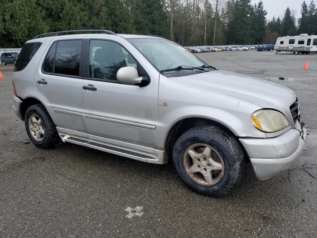 2000 Mercedes-Benz Ml 320 VIN: 4JGAB54E0YA211671 Lot: 84917014