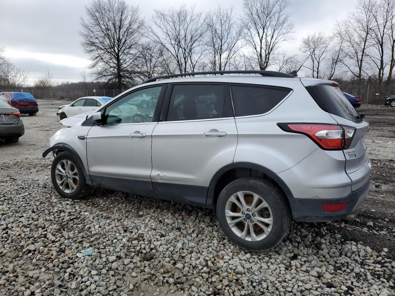 1FMCU9GD9JUB59748 2018 Ford Escape Se