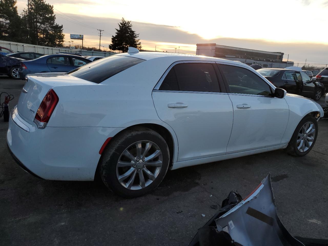 2018 Chrysler 300 Touring VIN: 2C3CCARG8JH165824 Lot: 87006234