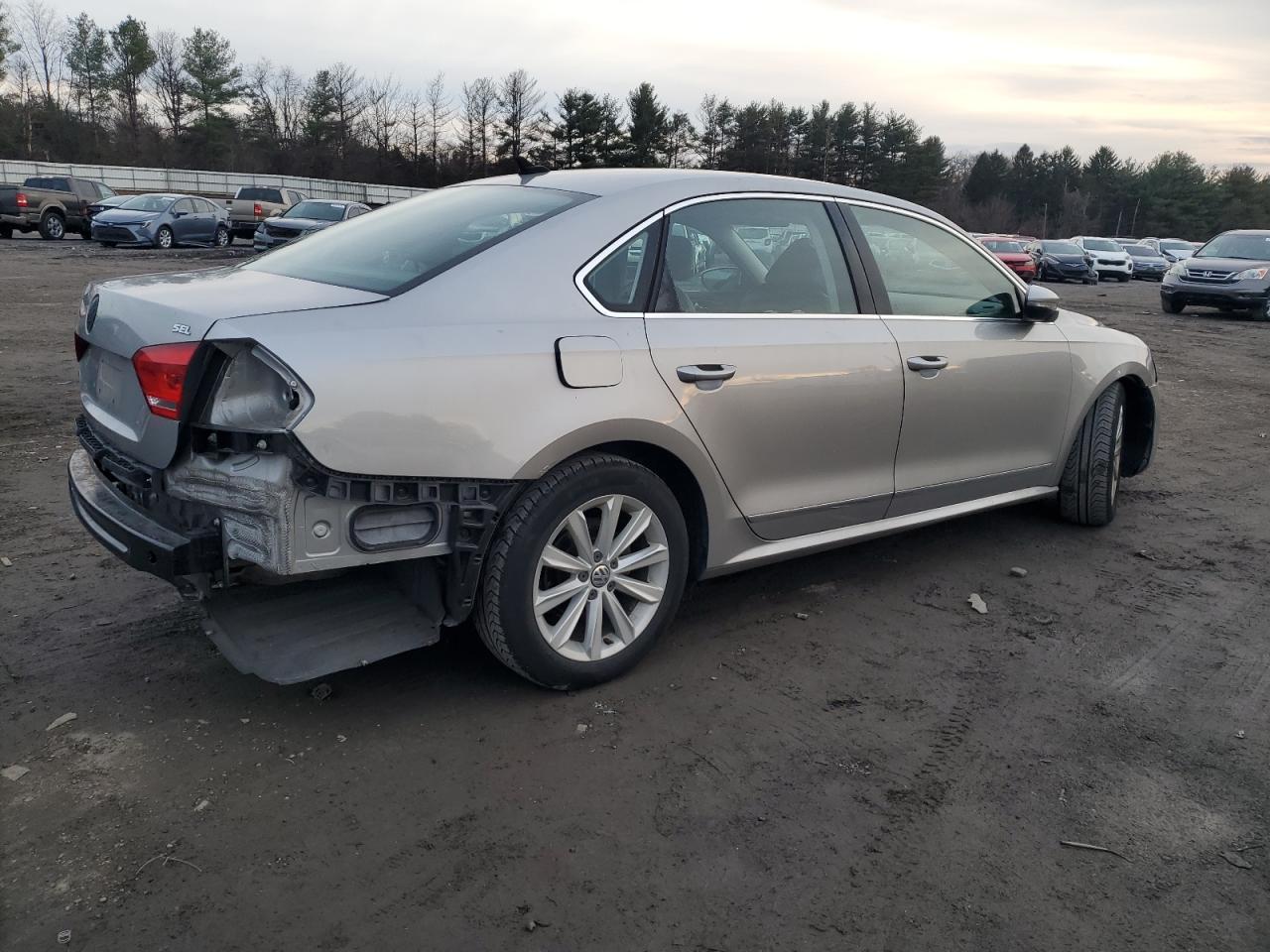 2012 Volkswagen Passat Sel VIN: 1VWCP7A39CC069425 Lot: 85544754