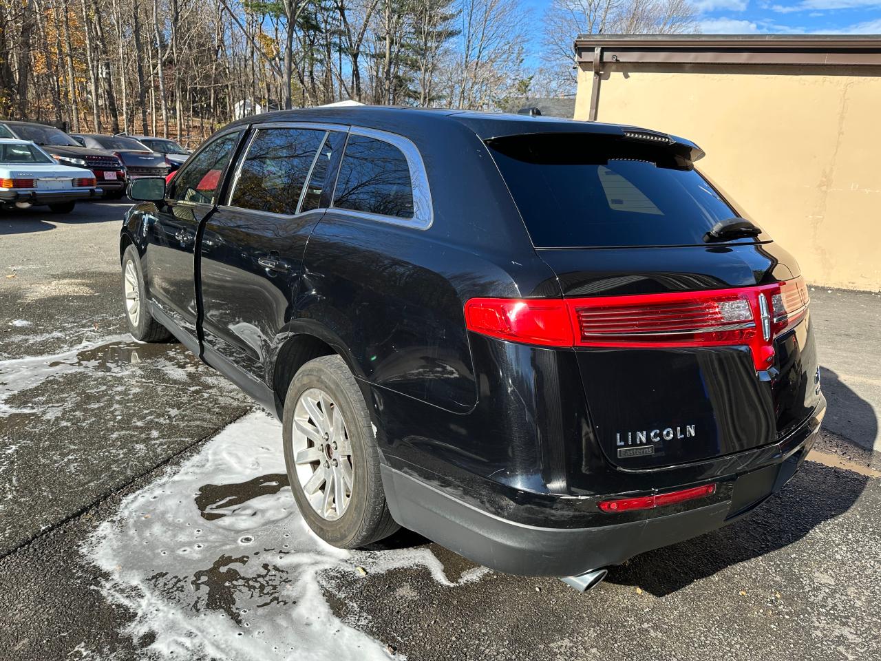 2LMHJ5NK6JBL02688 2018 Lincoln Mkt