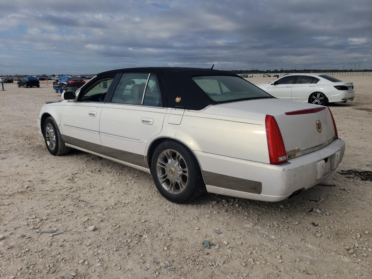 2007 Cadillac Dts VIN: 1G6KD57Y57U144106 Lot: 86250794