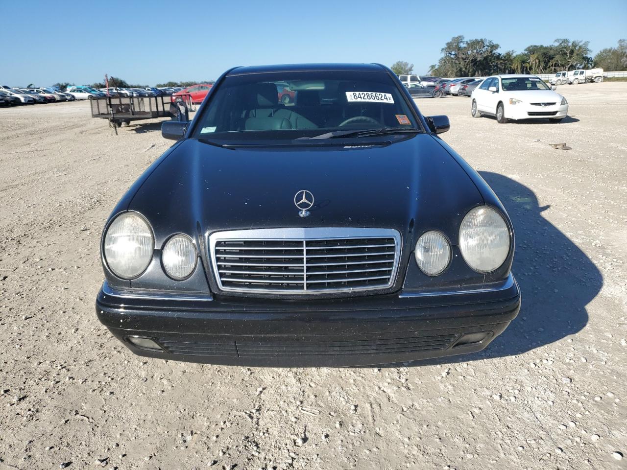 1998 Mercedes-Benz E 320 VIN: WDBJF65F3WA663759 Lot: 84286624