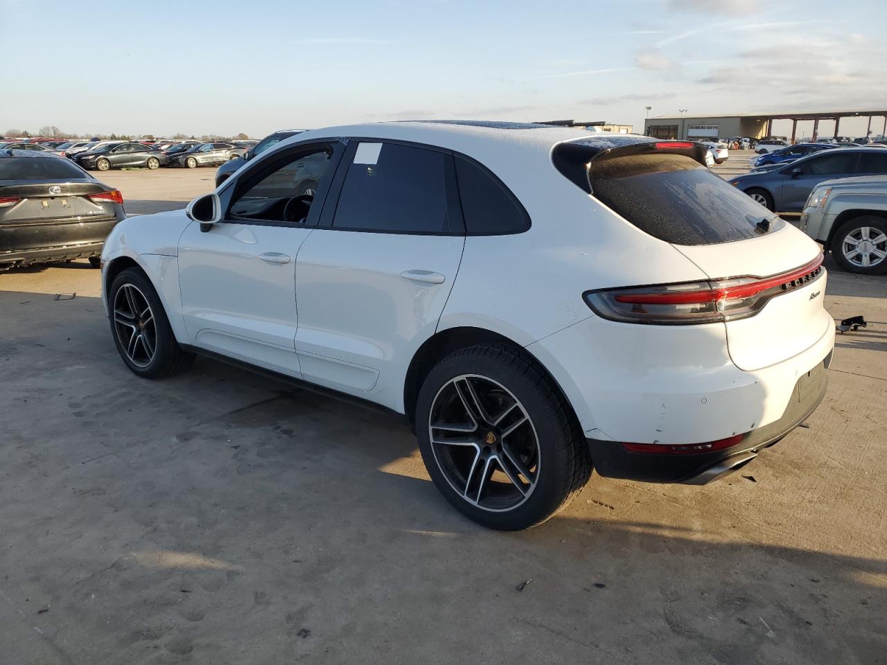 WP1AA2A58LLB06589 2020 Porsche Macan