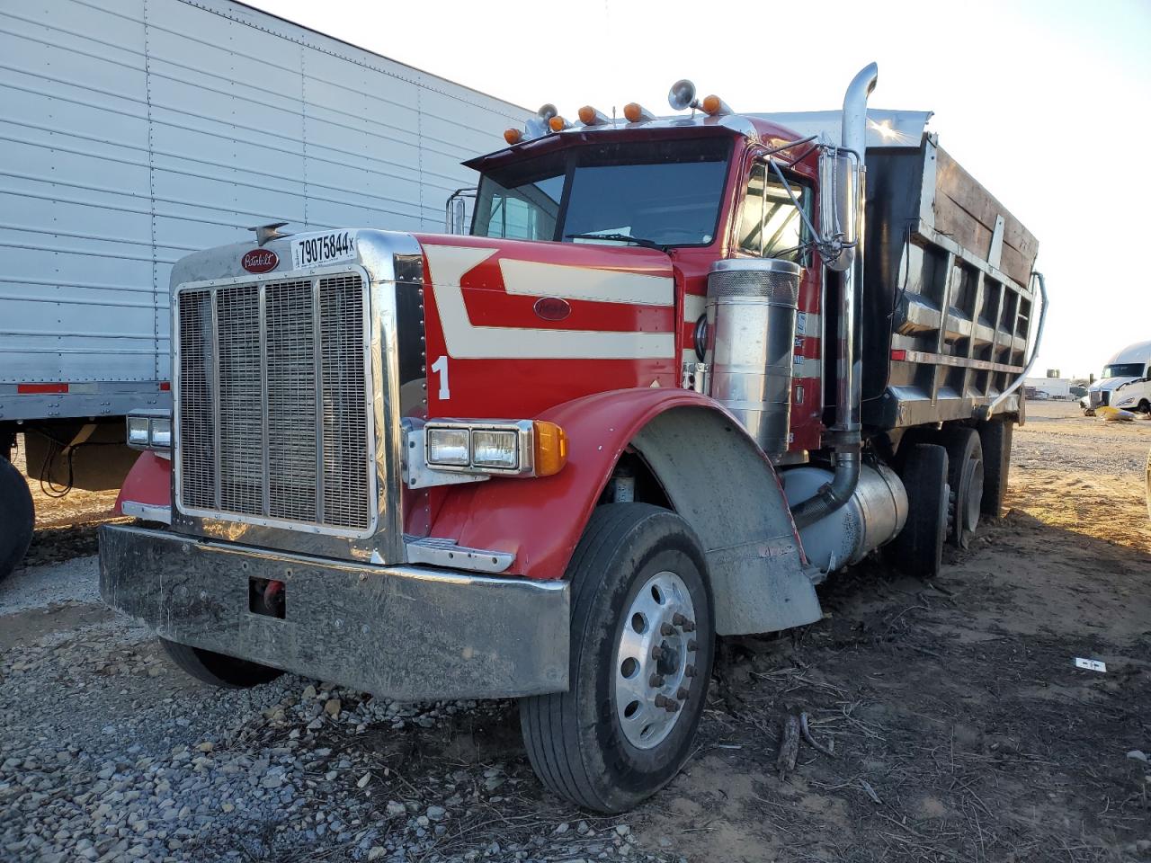 1XP5DB9X9ND320809 1992 Peterbilt 379